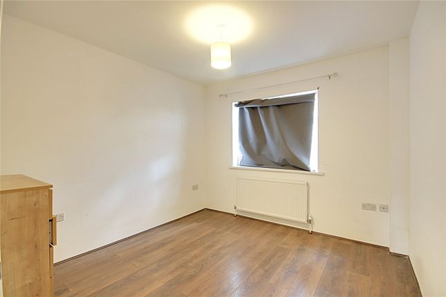 Maisonette for sale in Addis Close, Enfield, Middlesex