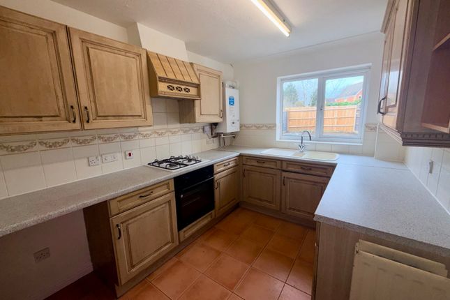 24, Pershore Drive, Burton-on-Trent photo 3