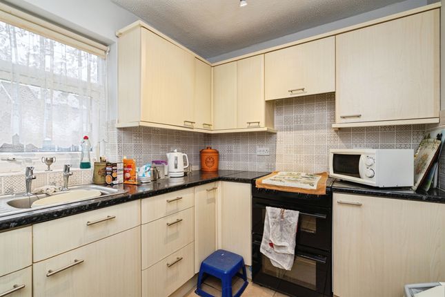 6, Chestnut Road, Diss photo 2