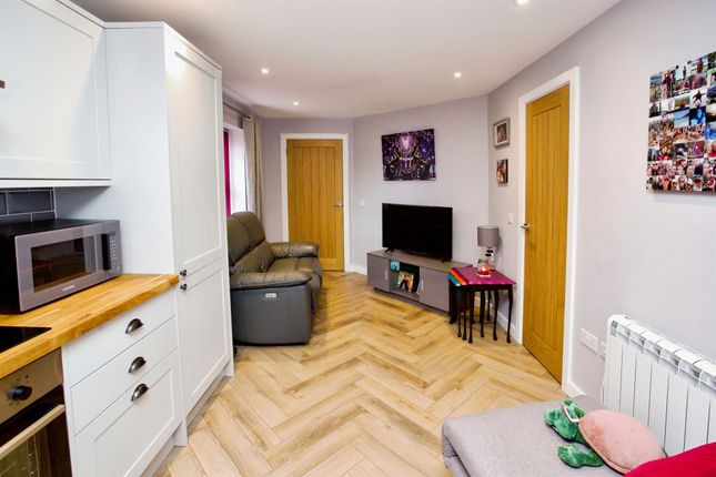 Flat for sale in Winchester Road, Waltham Chase, Southampton