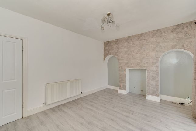 7 Clifton Avenue, Sheffield photo 3