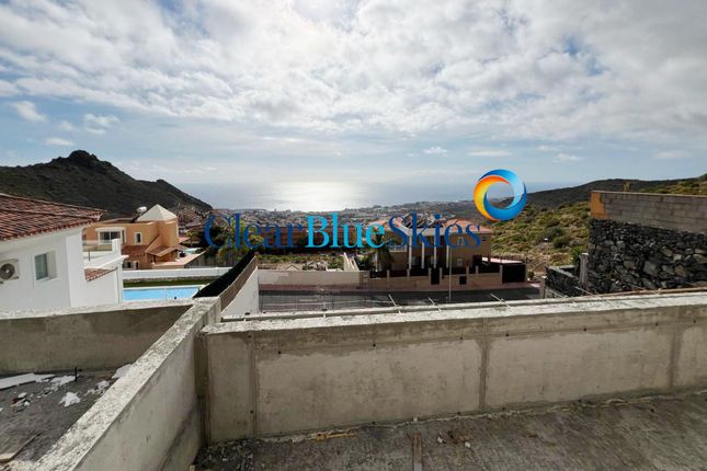 Villa for sale in Torviscas Alto, Tenerife, Spain