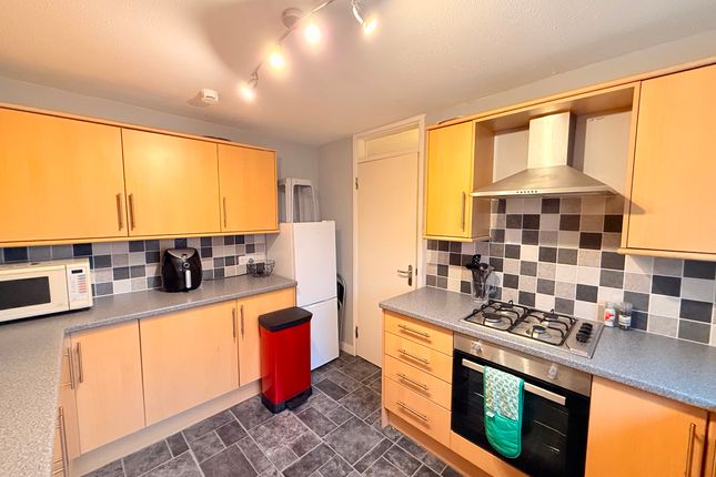 47 Lark Rise, Ipswich photo 4