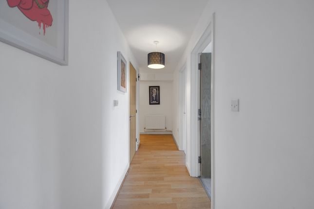 Inner Hallway_Pic_2.Jpg