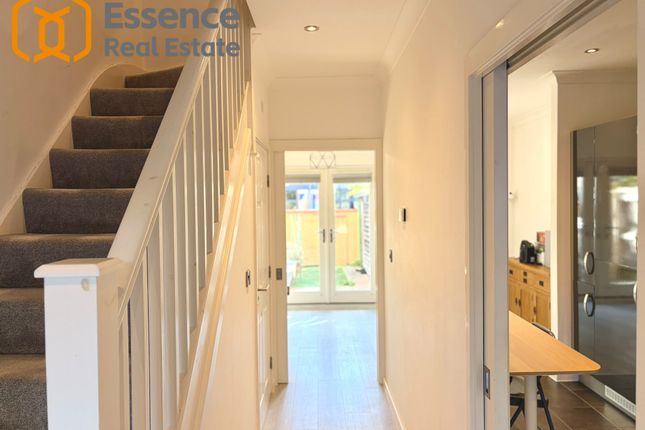 8, Caraway Road, Birmingham photo 4