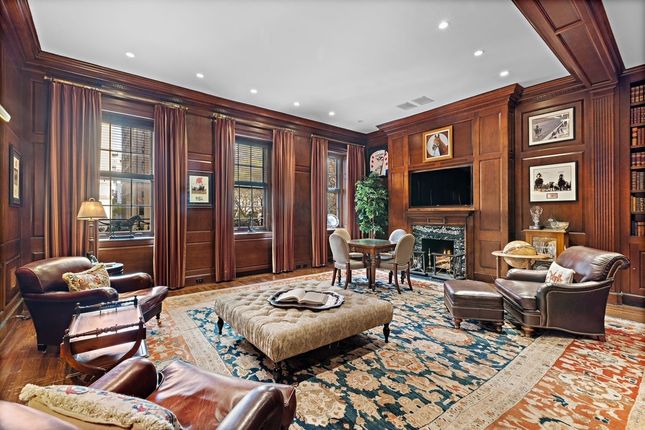 Town house for sale in 6 E 69th St, New York, Ny 10065, Usa