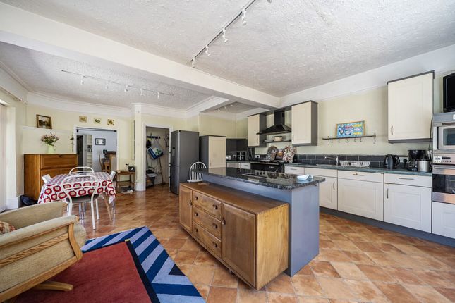 29, Purley Knoll, Purley photo 2