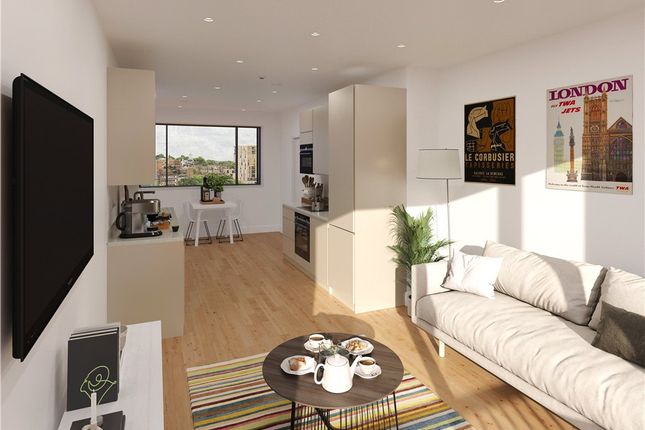 Thumbnail Flat for sale in Hereford Place, London