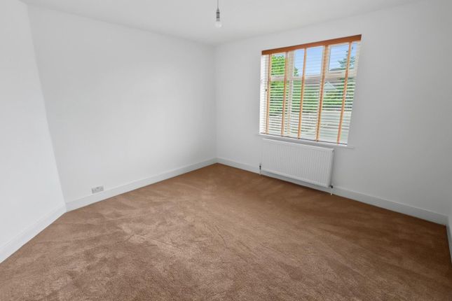 5, London Road, Northampton photo 4