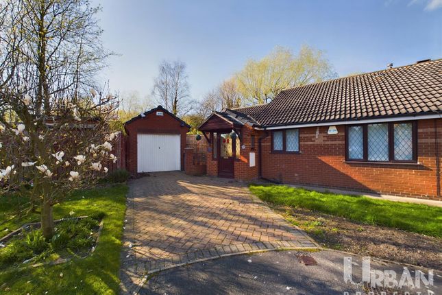 Thumbnail Bungalow for sale in Dunscombe Park, Hull