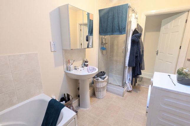 Rothwell Road, Kettering photo 5