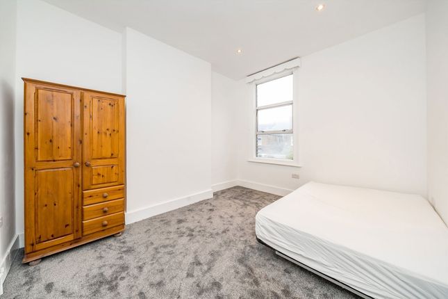 Mortimer Road, London photo 3