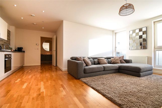 Wintergreen Boulevard, West Drayton photo 2