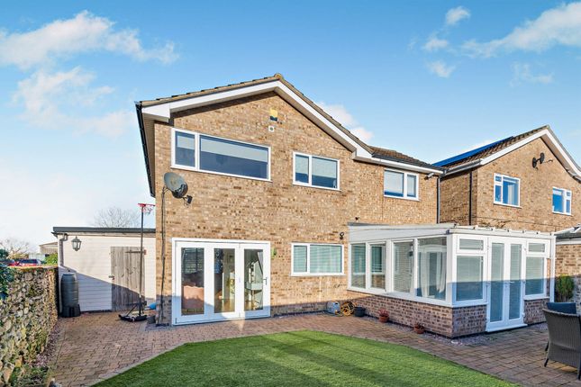 24, Casewick Lane, STAMFORD photo 2