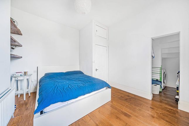 Flat to rent in Hungerford Road, Hillmarton Conservation Area, London