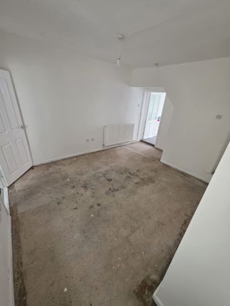 54 St Michaels Street, Nottinghamshire photo 4