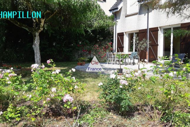 Detached house for sale in Champillon, Champagne-Ardenne, 51160, France