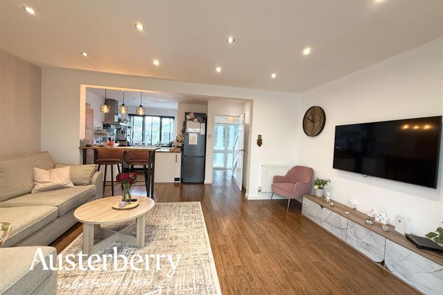 3, Masefield Close, Stoke-On-Trent photo 5
