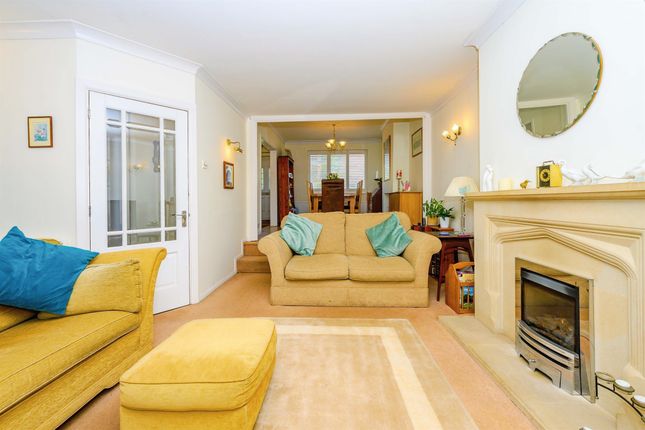 196, Lawn Lane, Hemel Hempstead photo 2