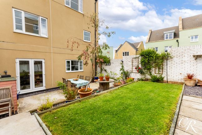1 Ledbury Court, Cheltenham photo 4