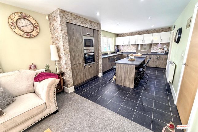 4, Milkwell Close, Stanley photo 4