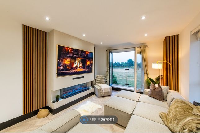 Flat   Malpass Drive Leybourne, Leybourne Chase, West Malling, Leybourne photo 3