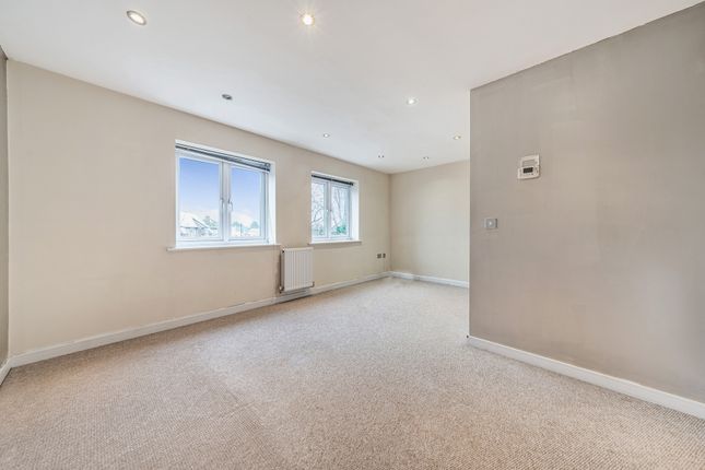 Town house for sale in Hamble Drive, Hayes
