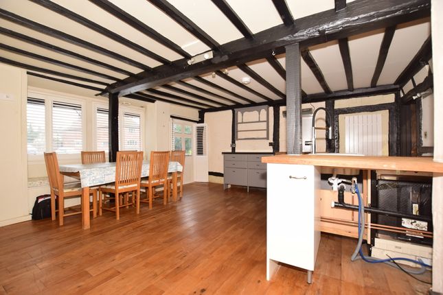 End terrace house to rent in High Street, Wingham, Canterbury