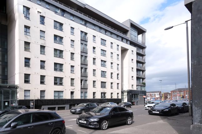 Thumbnail Flat for sale in Wallace Street, Glasgow