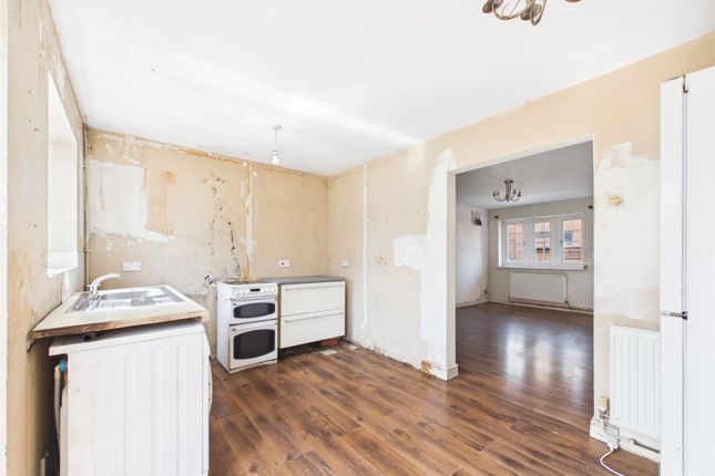 8, St. Vincent Way, Gloucester photo 4