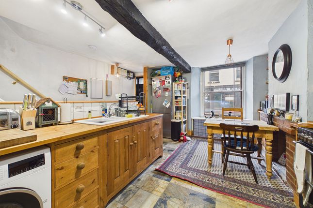 58 High Street, Crediton photo 2