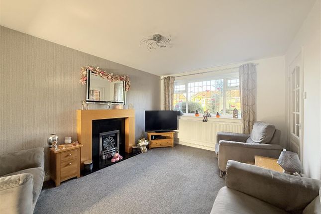 Lynwood Close, Ashton-Under-Lyne photo 2