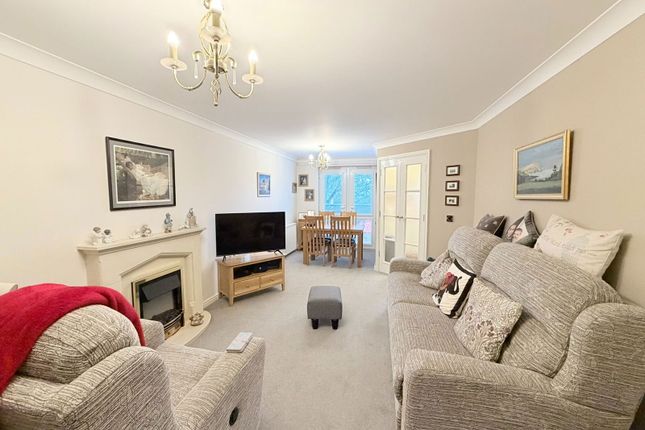 48, Enfield Court, Garside Street, Hyde photo 4
