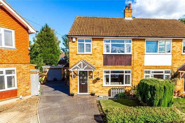 Thumbnail Property for sale in Seaman Close, Park Street, St. Albans, Hertfordshire