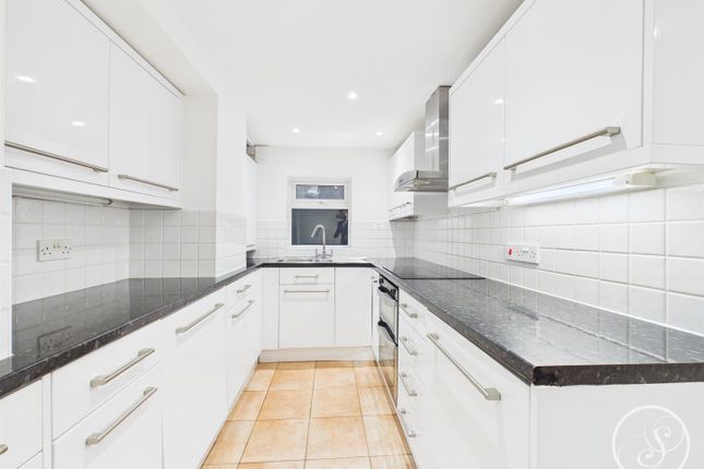 22, Hawthorn View, Leeds photo 4