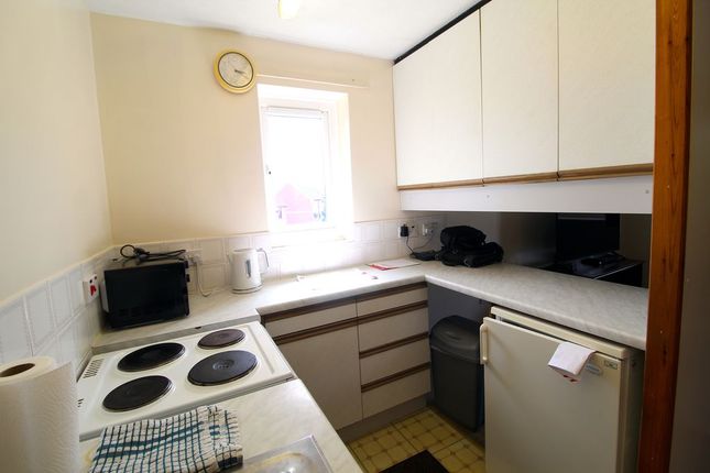 58, Chequers Court, Bristol photo 4