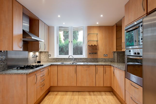 Flat 89, 15, Kidderpore Avenue, London photo 4