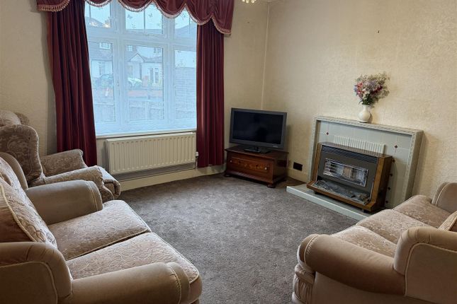 Plains Avenue, Maidstone photo 4