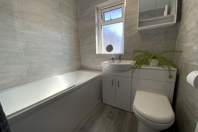 24, Newton Road, Dumfries photo 3