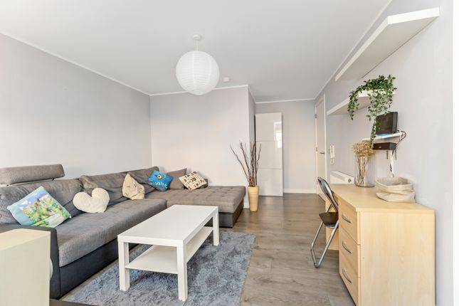 14/1 Salamander Place, Edinburgh, EH6 7JW photo 4