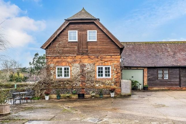 The Byre Cottage, Stoney Croft Farm, Chalkpit Lane, Betchworth photo 4
