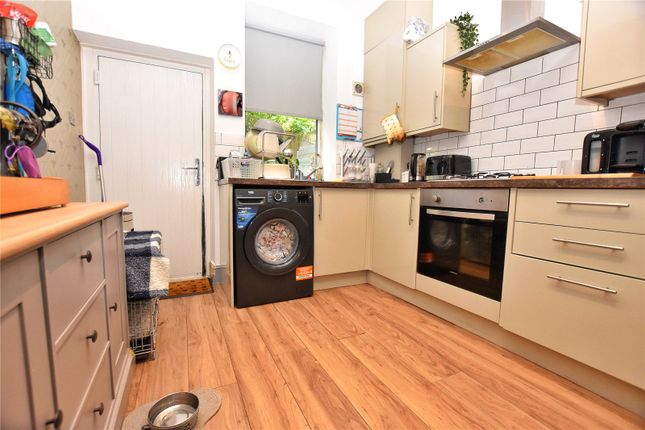 3, Wesley Street, Glossop photo 4