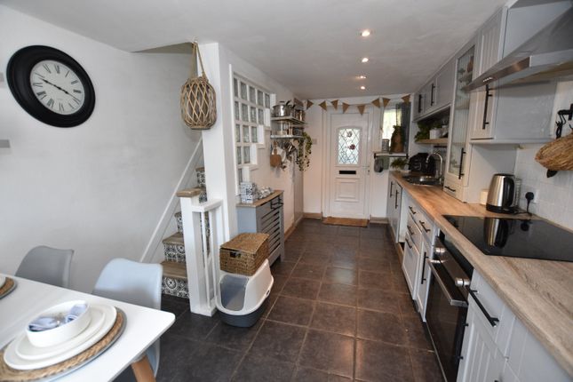 8, Cayforth, Redruth photo 4