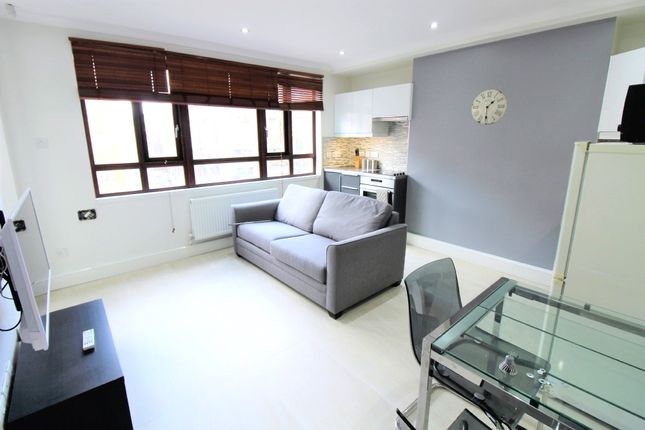 Flat for sale in Cromer Street, Russell Square, London