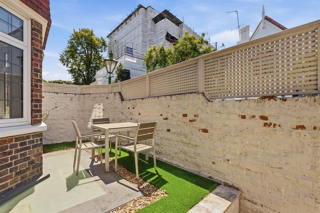 41, Campden Hill Square, London photo 4
