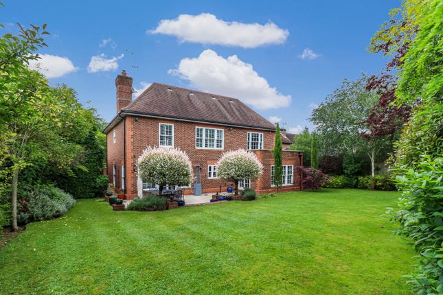 Magnolias, 15, Ellwood Road, Buckinghamshire photo 2