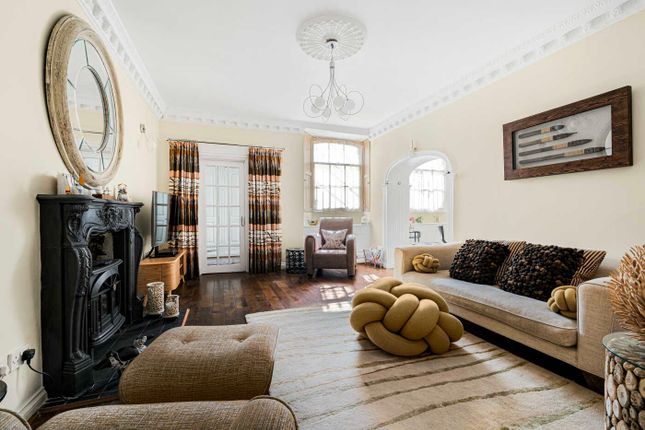 The Haven,Flat 4 B, Hesketh Crescent, Torquay photo 3