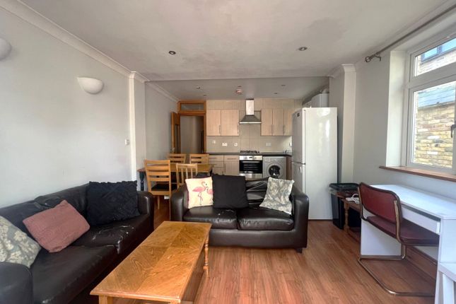 Thumbnail Flat to rent in Tooting Bec Road, London