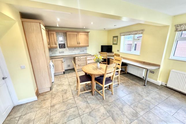 8, Browning Street, Narborough photo 3