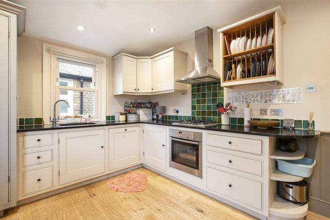 39A, Astonville Street, London photo 4